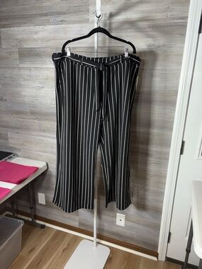 Terra & Sky Black with White Pinstripe Wide Leg Pants 2023